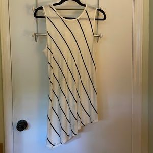 Black and white diagonal stripe sleeveless asymmetrical tunic top